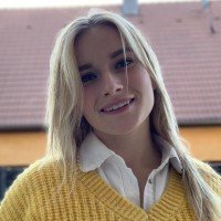 Elise W.